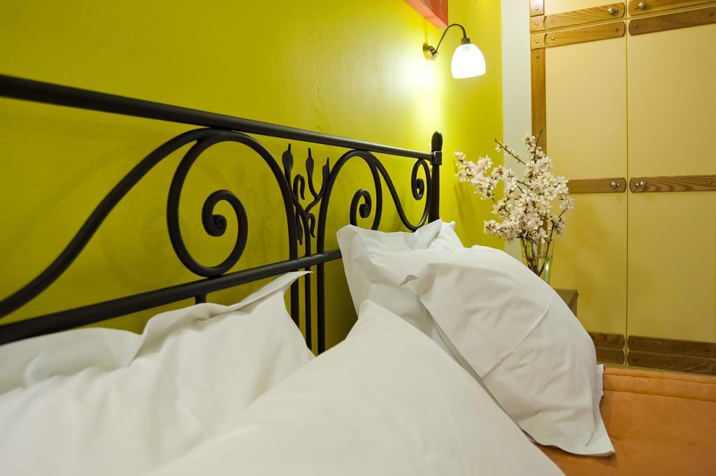 Pitho Hotel Delphi Exterior foto